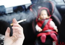 Khi cầm điếu thuốc hút, hãy nhớ tới đứa con bé bỏng và câu chuyện nhỏ này