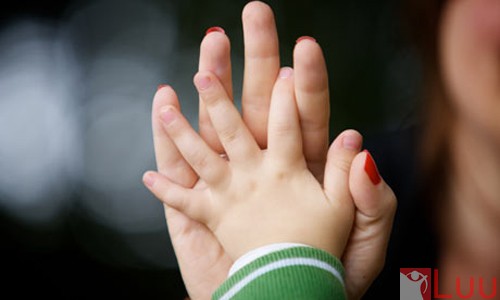 phu-nu-sinh-con-la-de-cho-minh