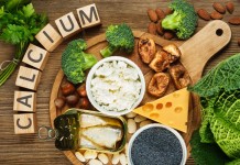 Bổ sung canxi và vitamin D cho người cao tuổi